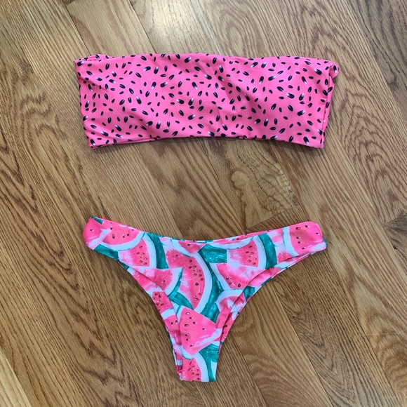 SALE! 🚨 Watermelon Pink Bikini Swimsuit Set - Picture 2 of 6